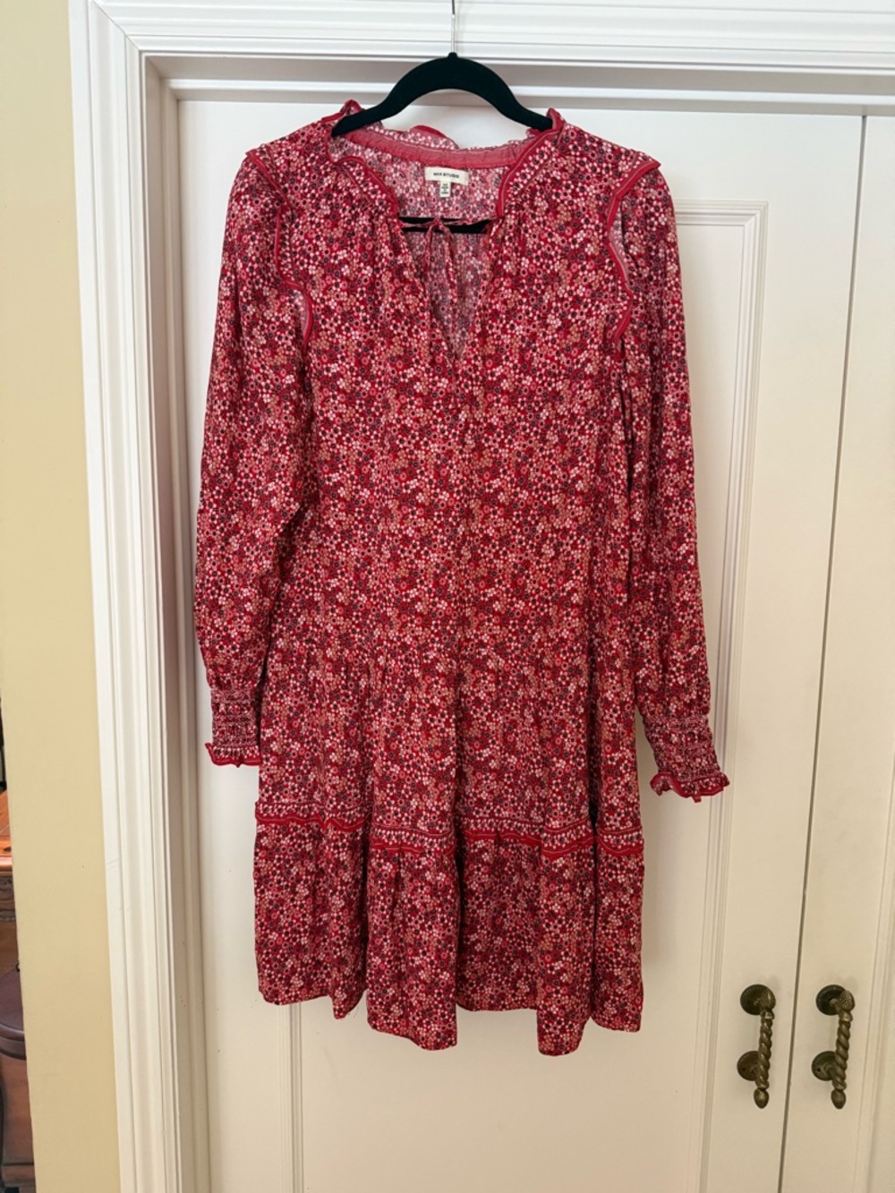 Max Studio Red Floral Tiered Long-Sleeve Dress